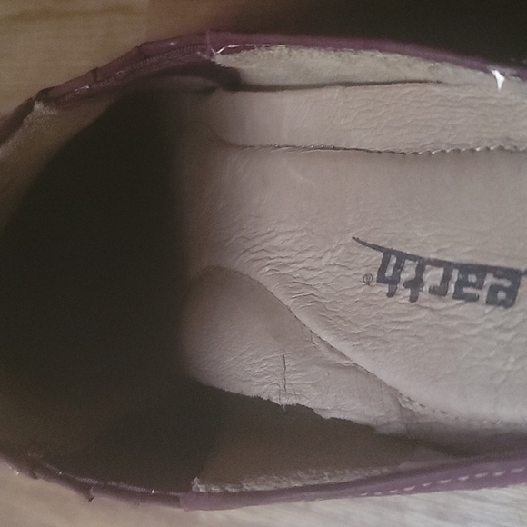💥EARTH💥 LEATHER BURGANDY SIZE 9B SLIP ON CLOGGS, SHOES! VINTAGE! - Picture 9 of 12